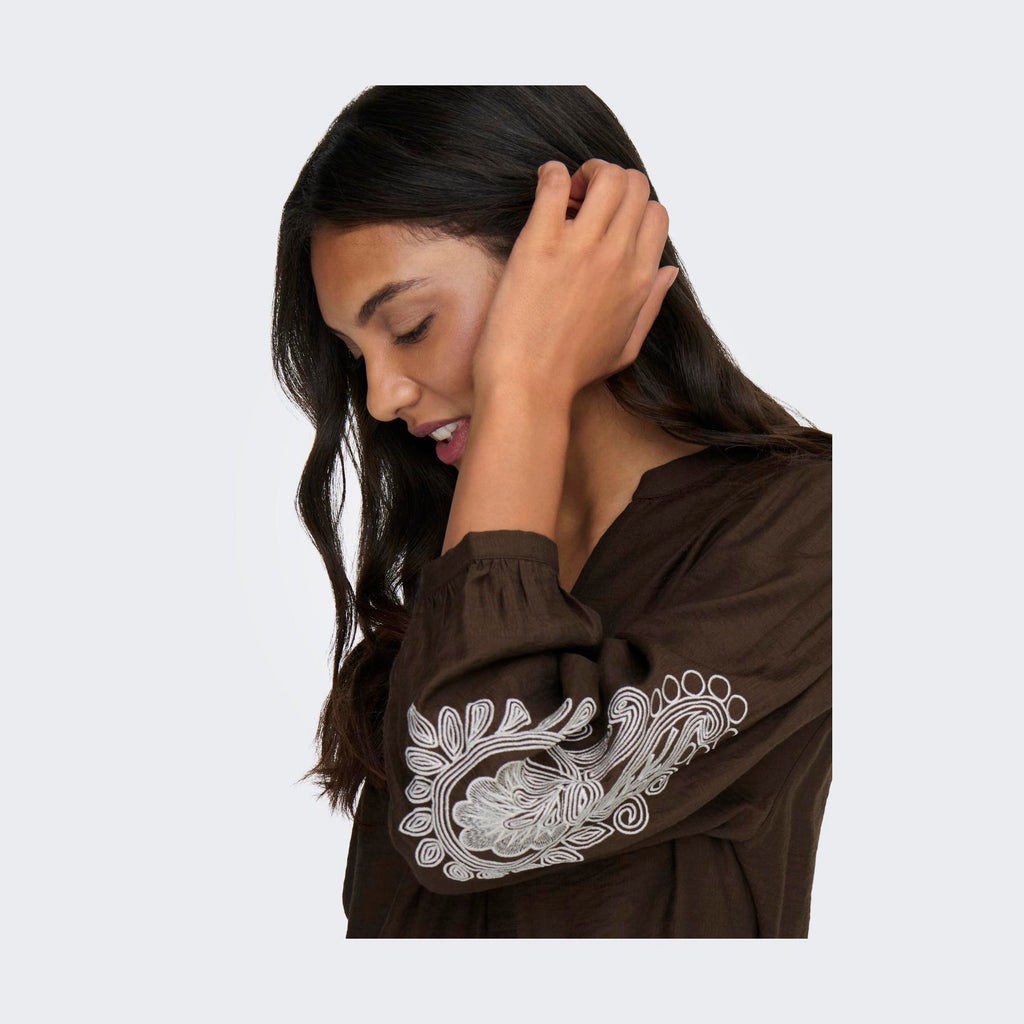 ONLY - BLUSE - KANA 15355285 - COFFEE BEAN EMBROIDERY