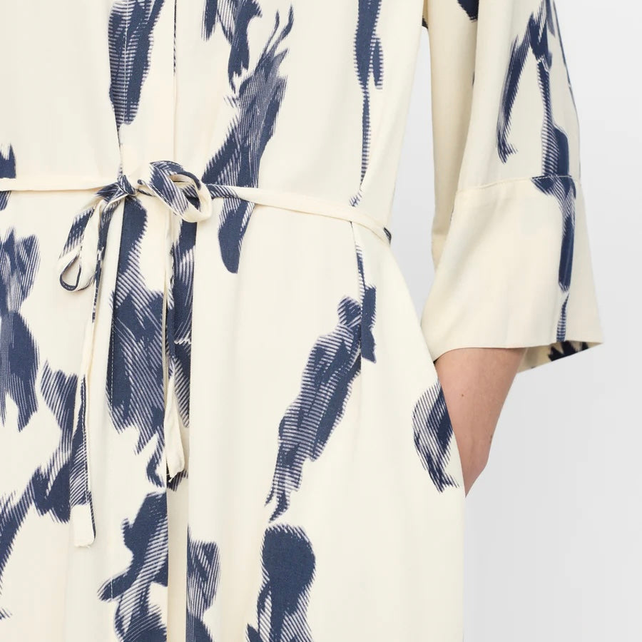SOFT REBELS - KJOLE - GINNY SR225-700 - ABSTRACT FLOWER