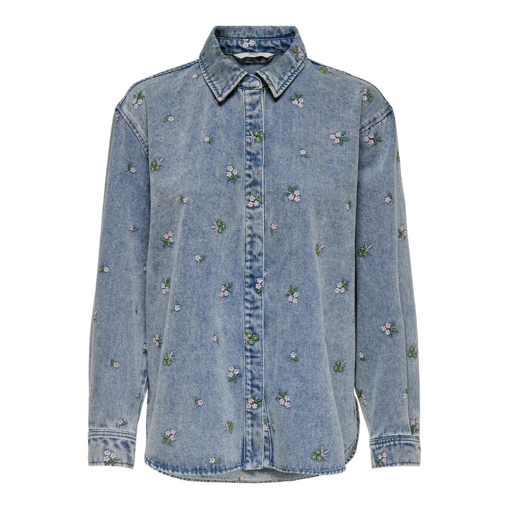 ONLY - DENIM SKJORTE - VERA 15351977 - LIGHT BLUE DENIM/FLOWER EMBROIDERY