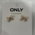 ONLY - ØRERINGE - HAYLEE 15299146 - GOLD COLOUR PEARL BOW