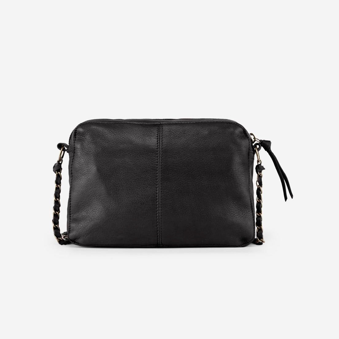 PIECES - TASKE - NAINA 17063358 - SORT