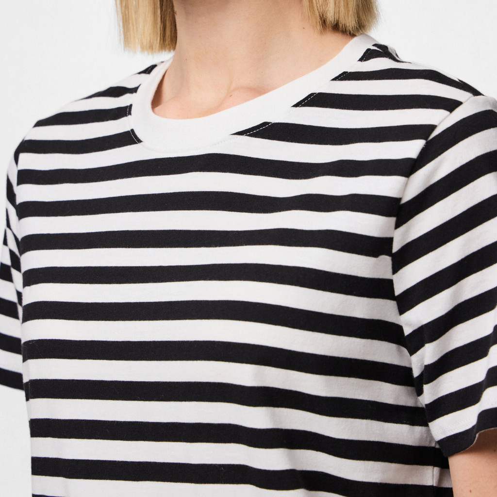 PIECES - T-SHIRT - RIA 17146339 - BLACK/BRIGHT WHITE