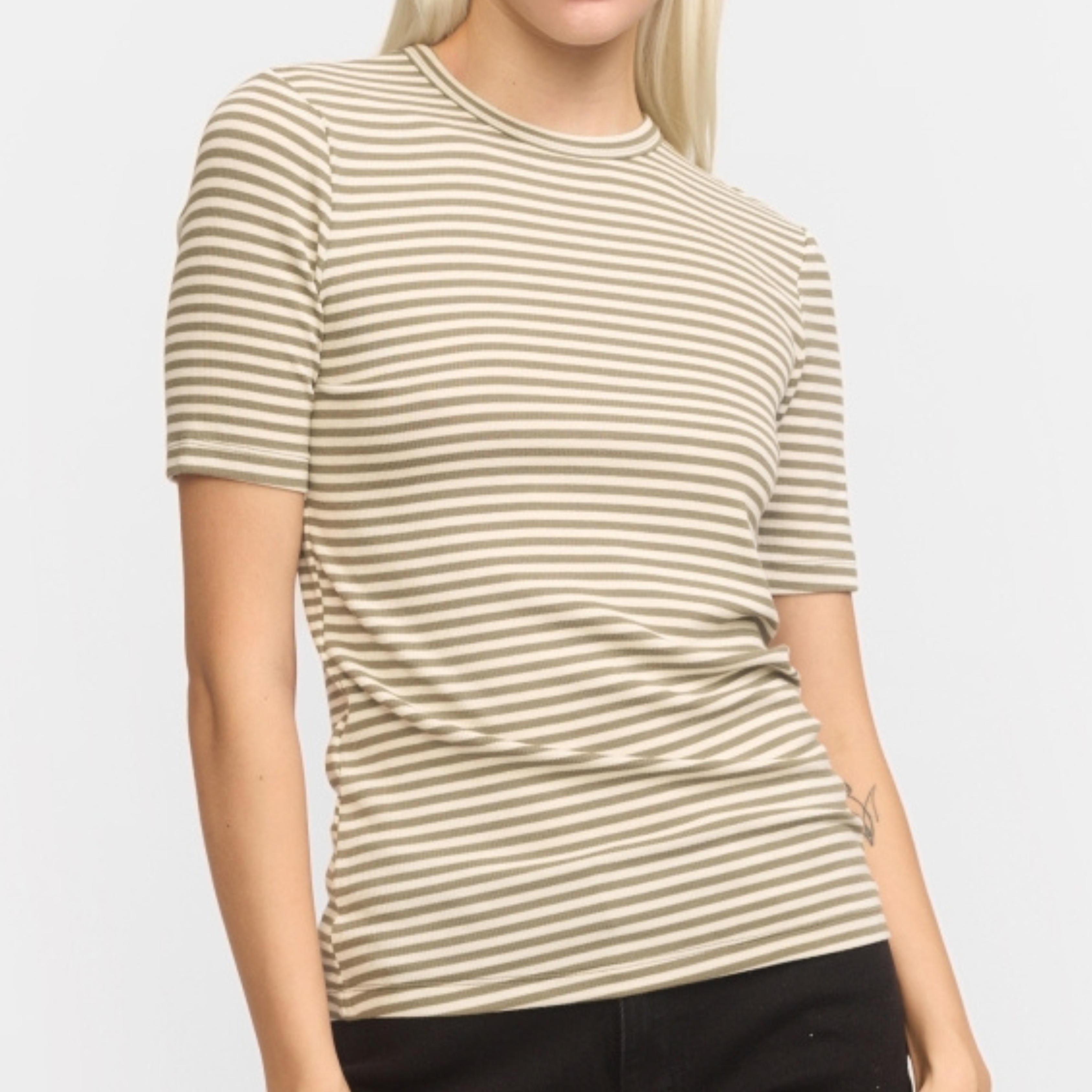 SOFT REBELS - T-SHIRT - FENJA SR124-304 - VETIVER