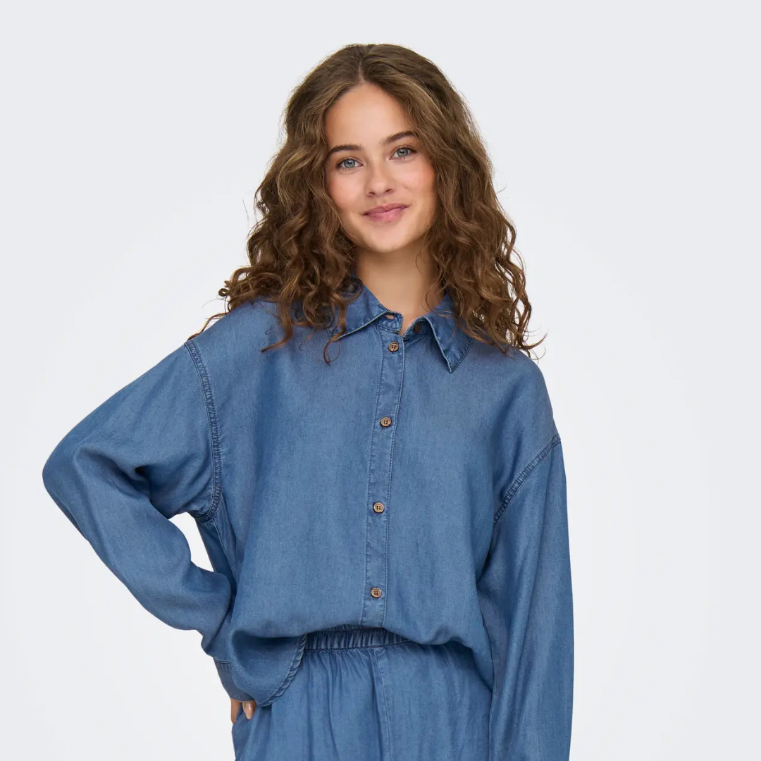 ONLY - SKJORTE - CHARIS 15337928 - MEDIUM BLUE DENIM