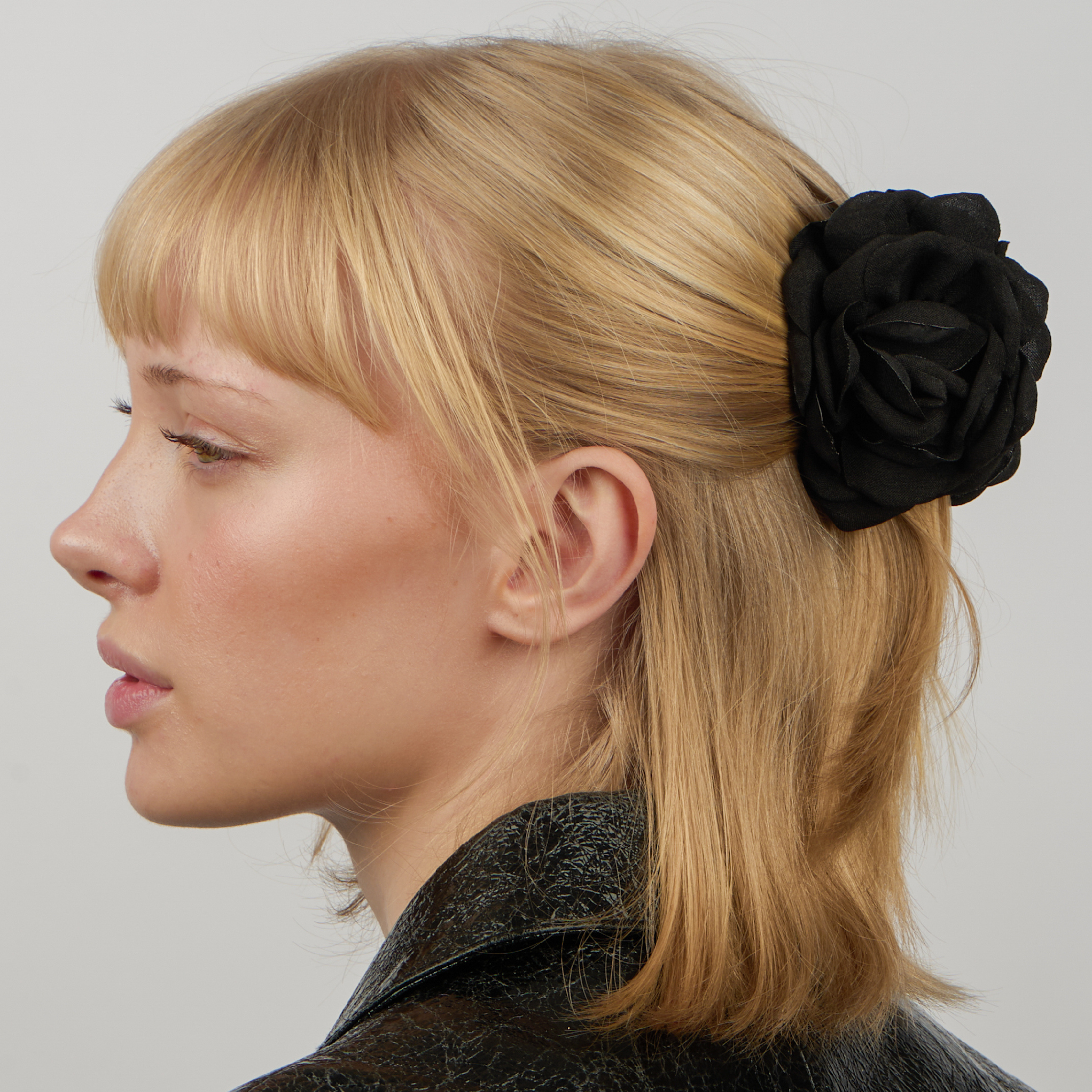 SUI AVA - HÅRKLEMME - ROSA - BLACK
