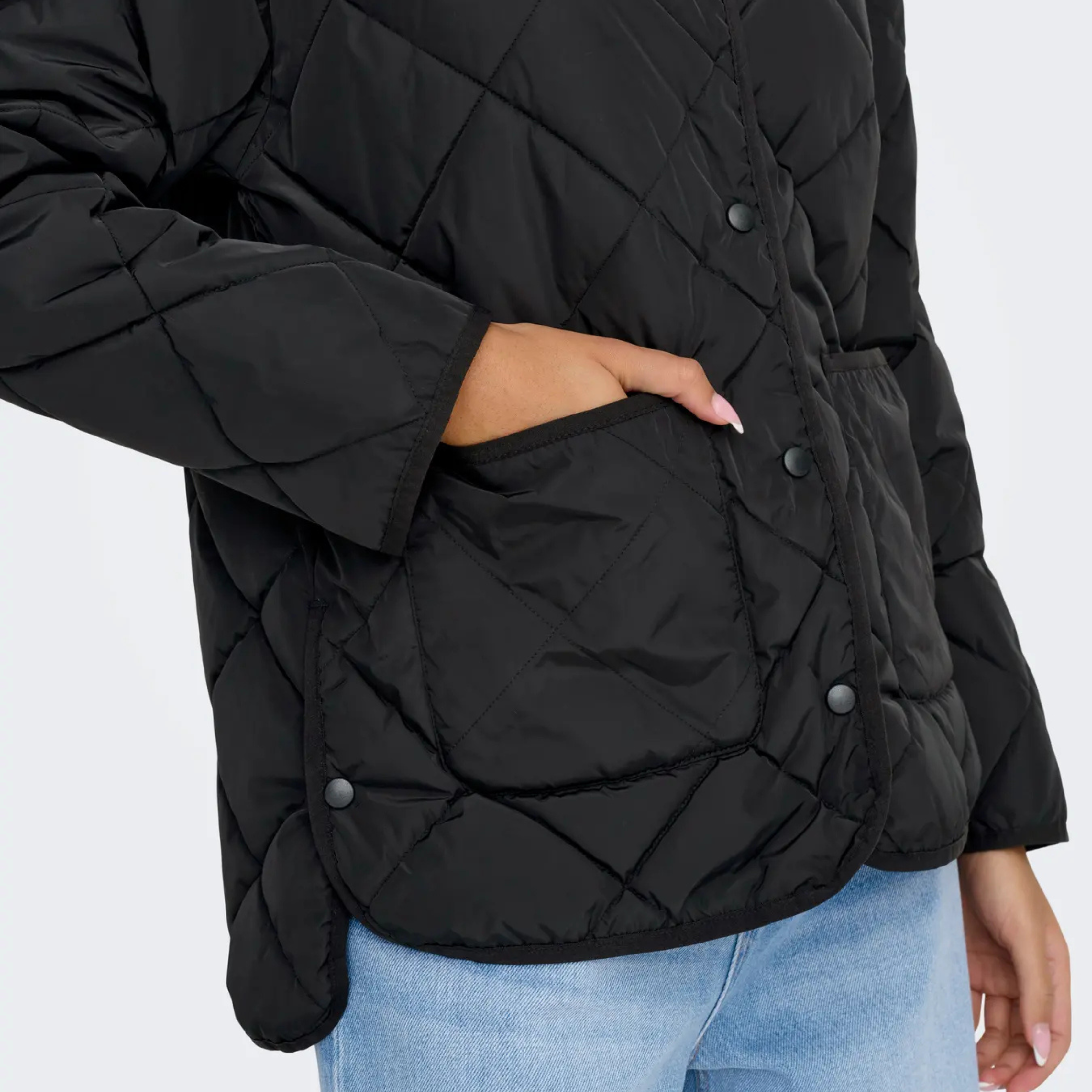 ONLY - JAKKE - ALTHEA QUILTED 15366048 - SORT